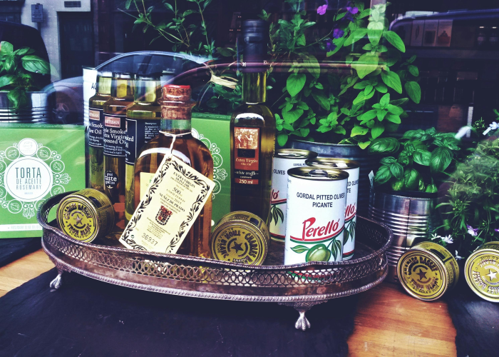 郑州富士康疫情,郑州富士康疫情员工走路回家 郑州富士康疫情,郑州富士康疫情员工走路回家