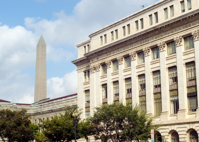 北京两地升为高风险(北京2地升级为高风险地区)