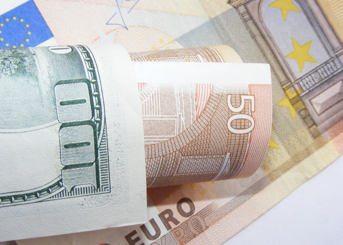 🔷 美国大军逼近!美媒:伊朗拒绝就民用铀浓缩和导弹项目妥协!伊朗外长称伊武装力量“随时准备扣动扳机” 🔷 美国大军逼近!美媒:伊朗拒绝就民用铀浓缩和导弹项目妥协!伊朗外长称伊武装力量“随时准备扣动扳机”