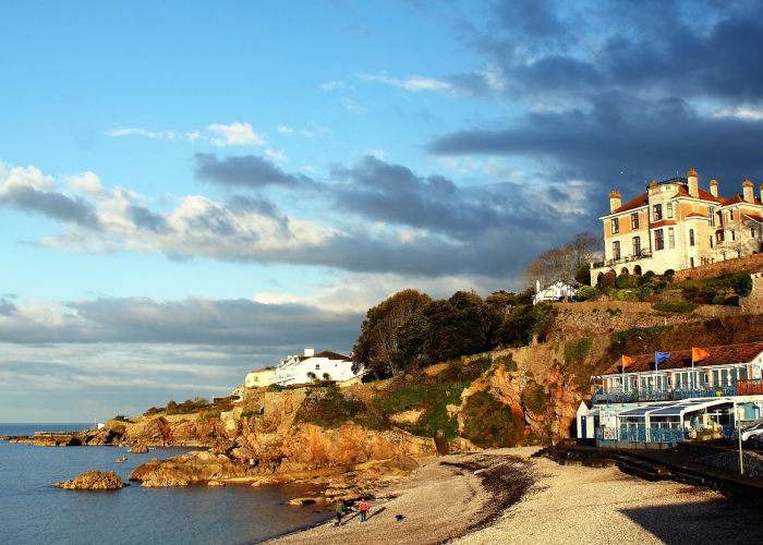 五一高速路提前上路收费吗(五一提前上高速免费吗)